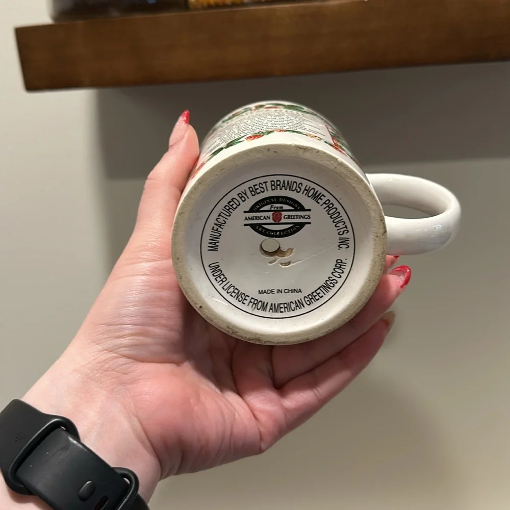 🍓 Vintage Strawberries Planter Mug